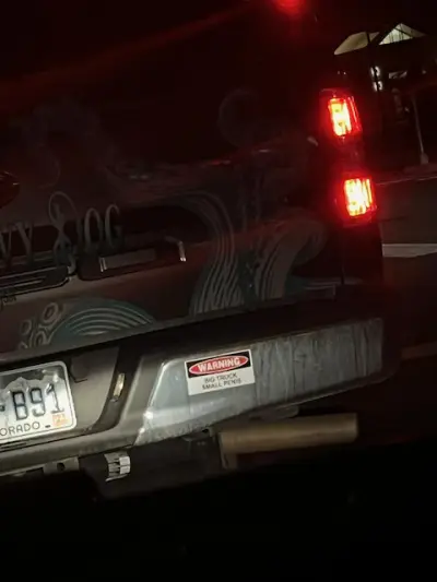 891